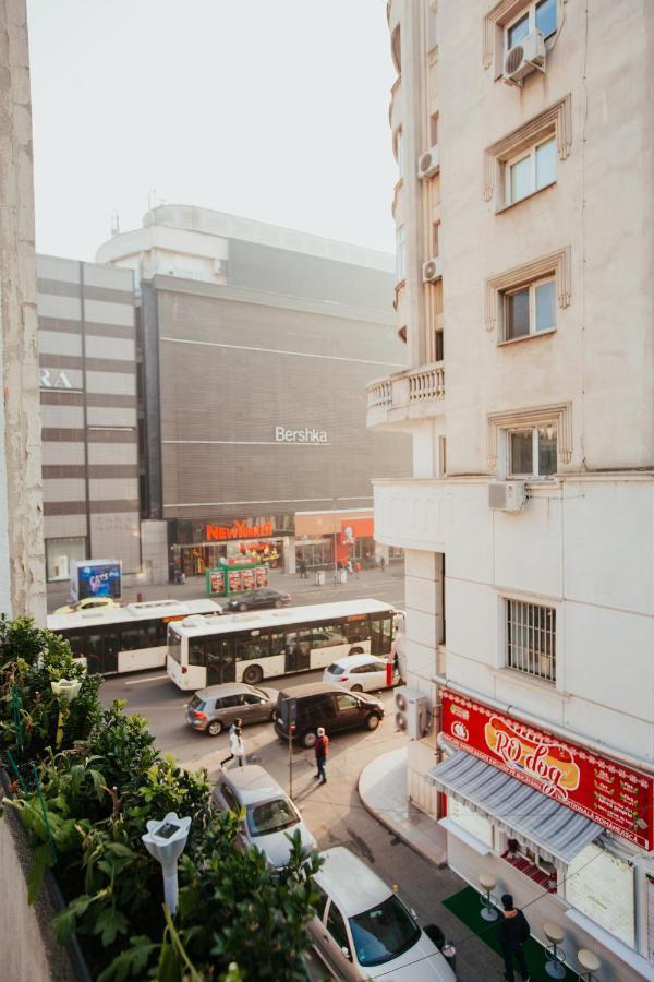 Color Apartments Corneliu Coposu 1A Street Bucharest Exterior photo